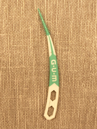 dentist4-forpatients-pic3 | My Dental Advocate Top 6 Best Floss Picks Review | GUM Soft-Picks Advanced Single Pick