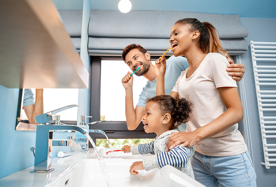 Family Brushing Their Teeth | Top 5 brushing Habits in 2022 | My Dental Advocate